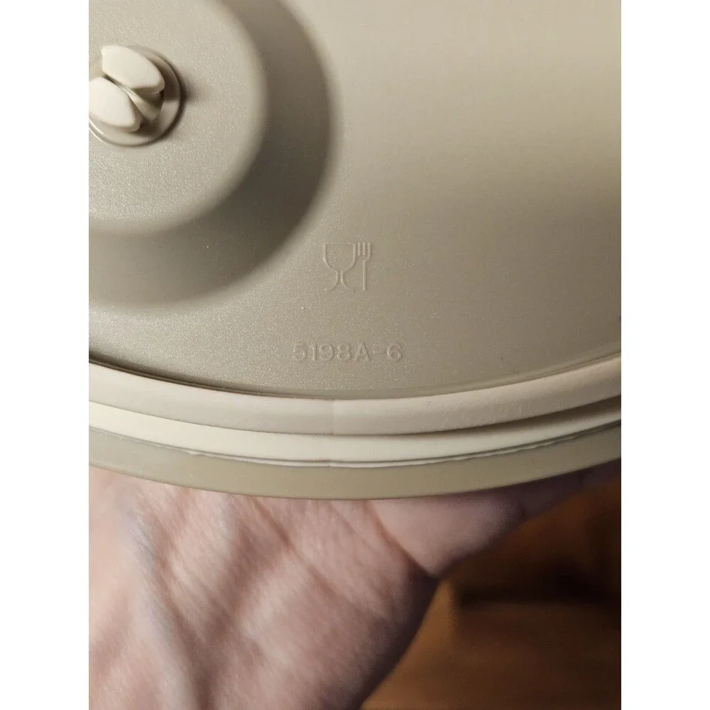 Tupperware Shelf Smart Canister Hazelnut 8